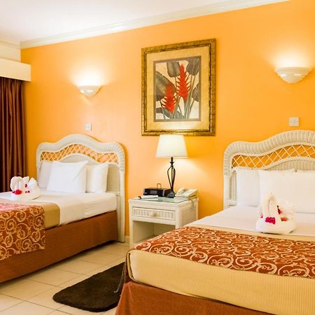 Bay Gardens Hotel Gros Islet Esterno foto
